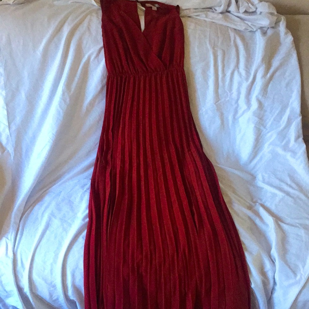 Elegant accordion crepe dress